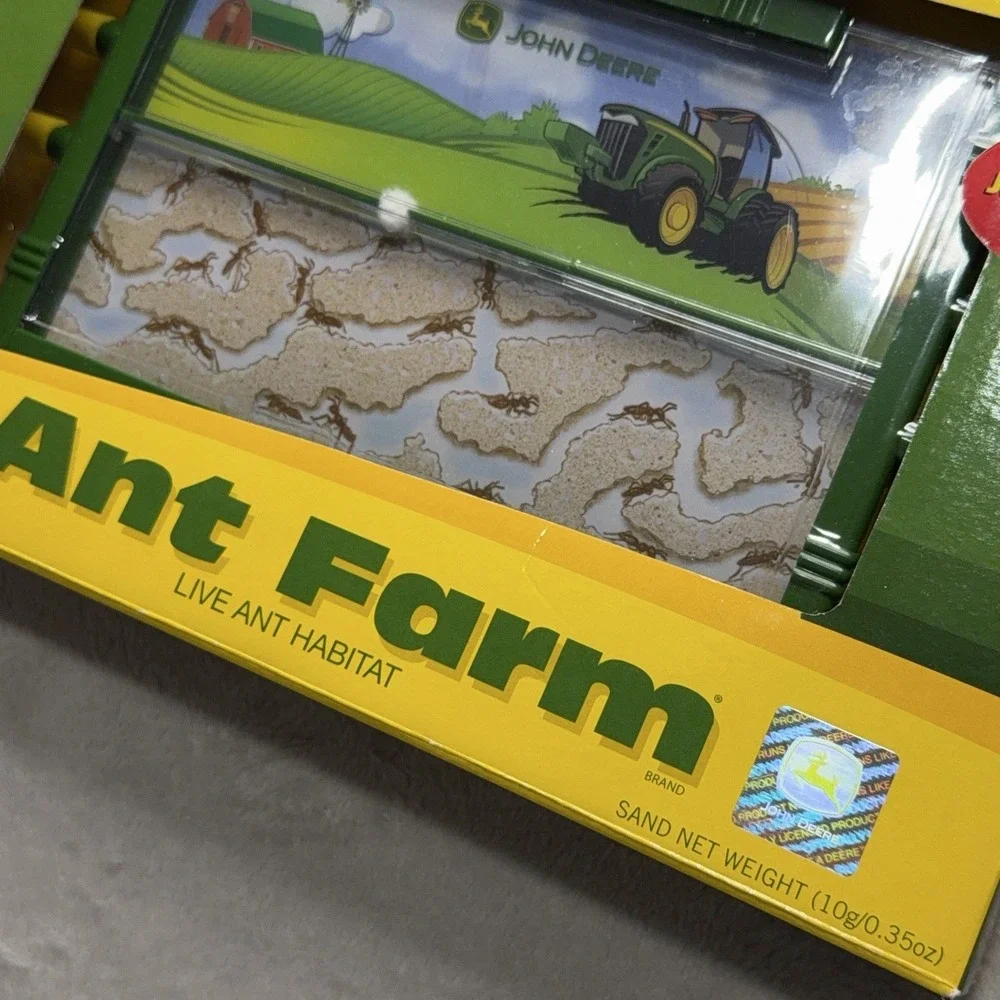 Uncle Milton S.T.E.M. John Deere Ant Farm Live Habitat Connectable Escape Proof